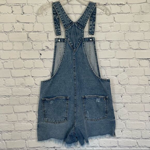 Juicy Couture Distressed Shortalls - Picture 4 of 7